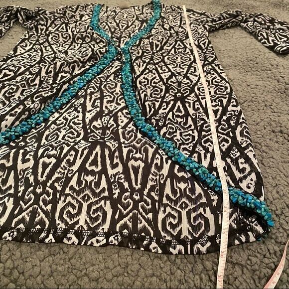 V By Eva Black White Beaded  Kimono Size Large - Picture 9 of 11